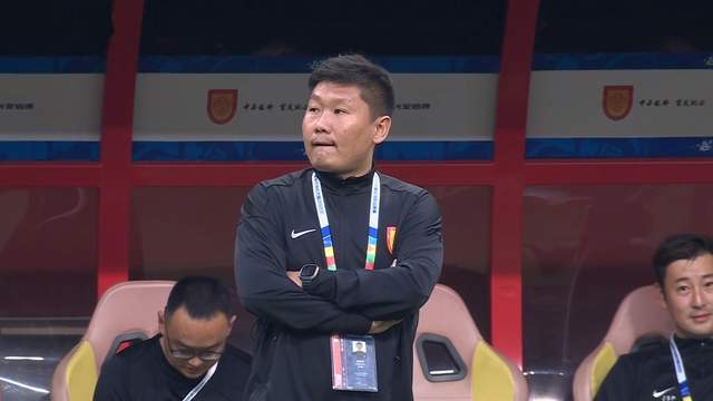 bsport体育-6场1球，向余望饼锋踢法不适合首发 重庆防守顶级 1将有上升空间